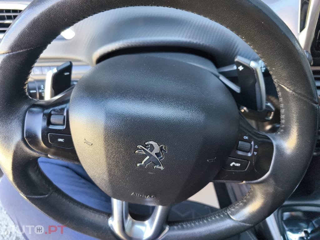 Peugeot 2008 1.6 e-HDi Allure 2-Tronic