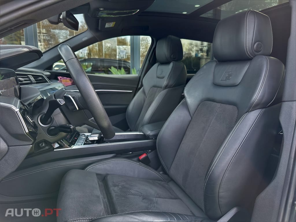 Audi E-Tron 55 quattro S line