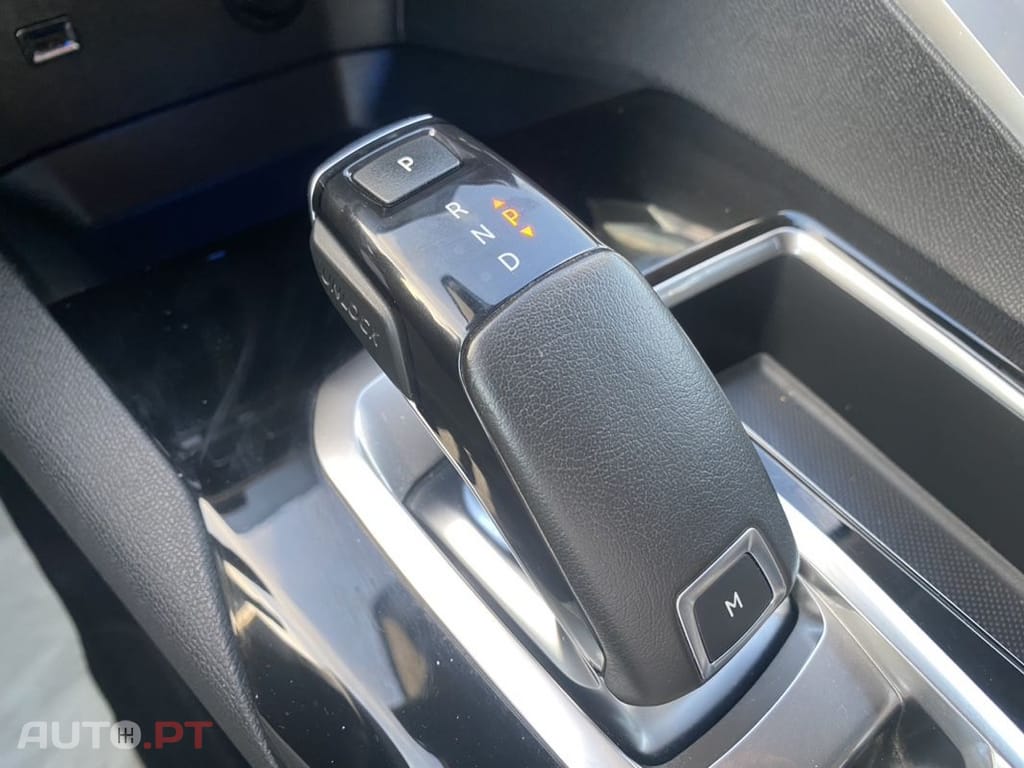 Peugeot 5008 1.5 BlueHDi Allure EAT8