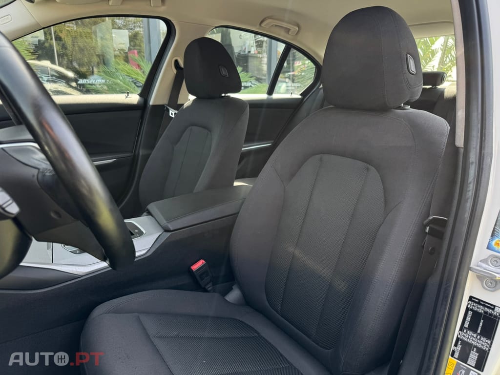 BMW 330 e Corporate Edition Auto