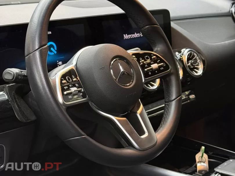 Mercedes-Benz EQA 250