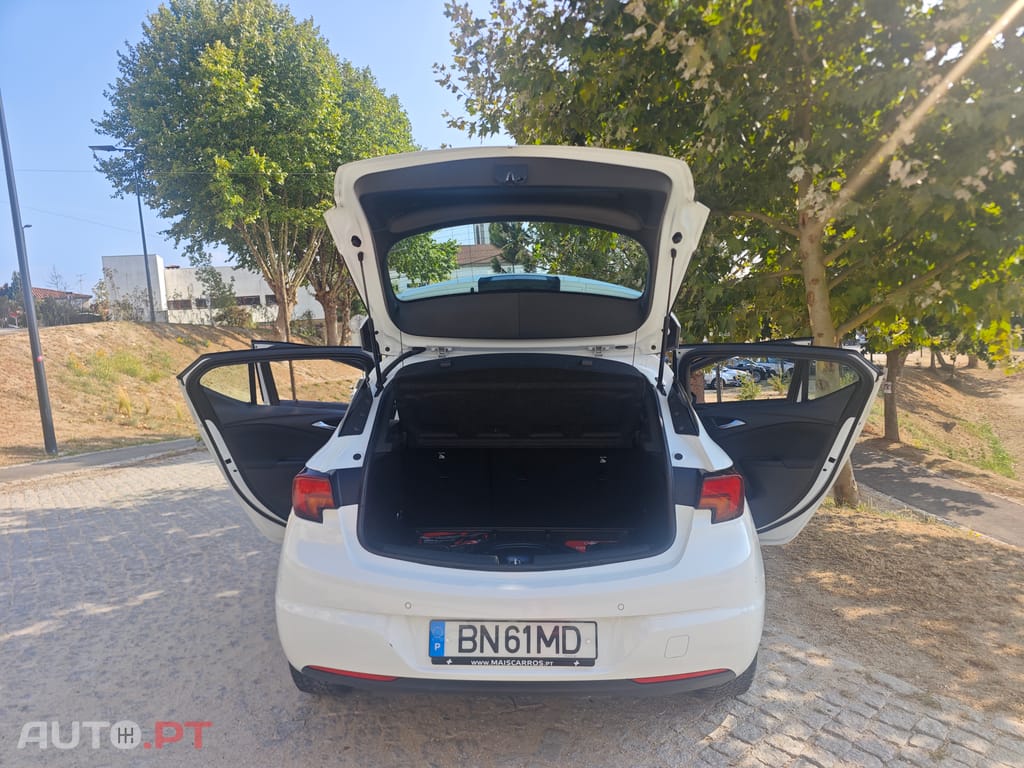 Opel Astra 1.5 D S&S Business Edition