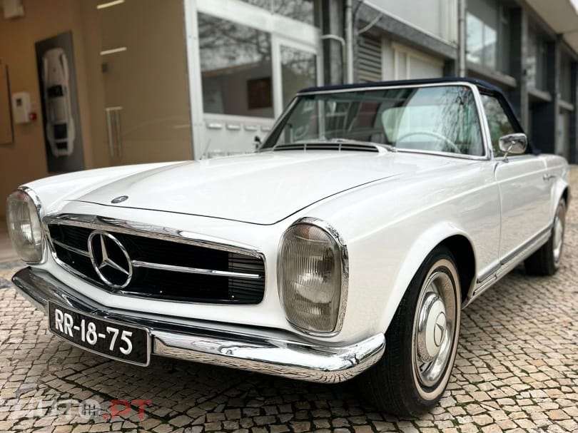 Mercedes-Benz SL 230 Pagode