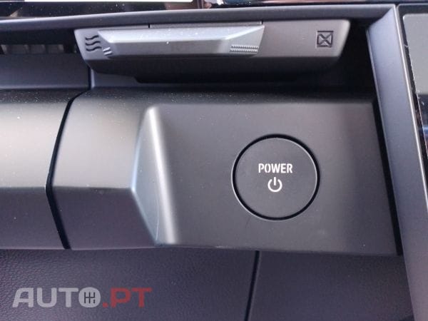 Renault Scénic E-Tech 100% elétrico 220cv iconic