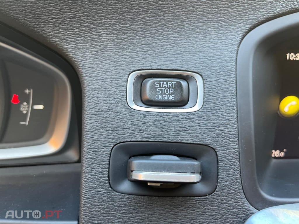 Volvo V60 2.0 D2 Momentum