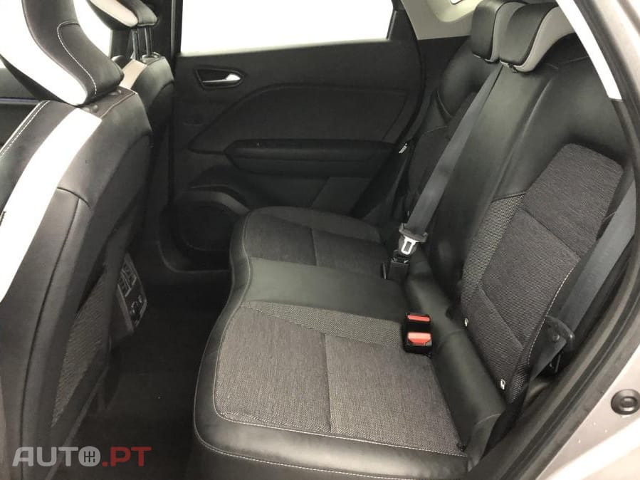 Renault Captur 1.5 dCi Intens EDC