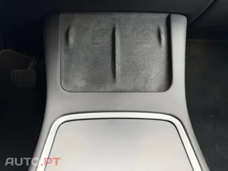 Tesla Model Y Long Range Tração Integral