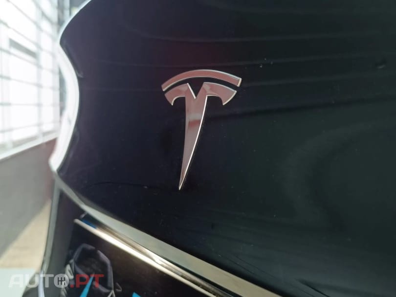 Tesla Model 3 Standard Range Plus RWD