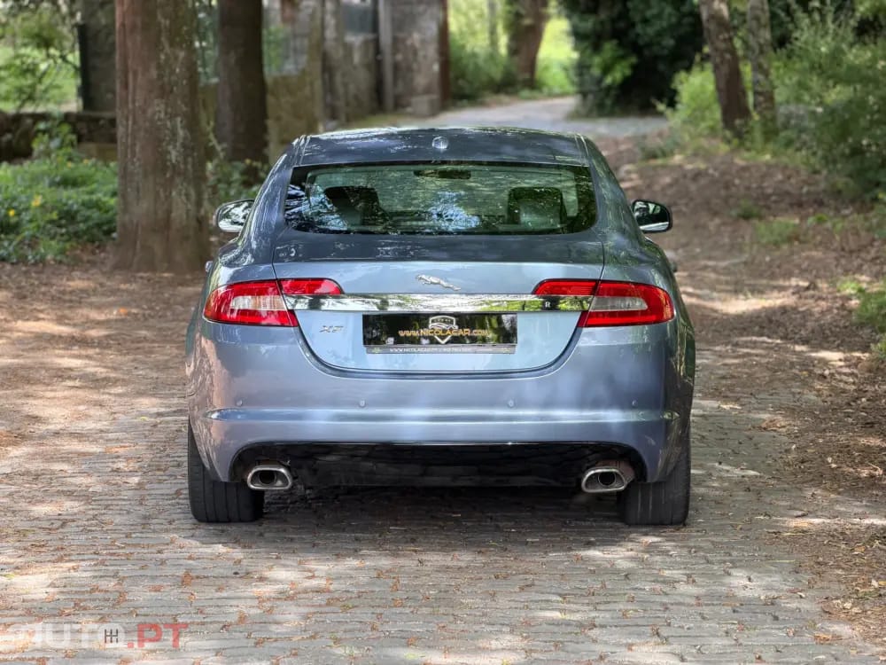 Jaguar XF 2.7 D V6 Premium Luxury