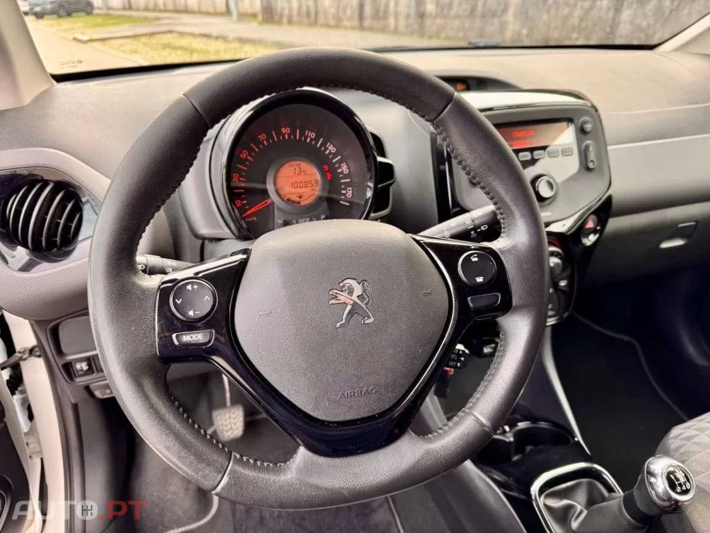 Peugeot 108 1.0 VTi Style
