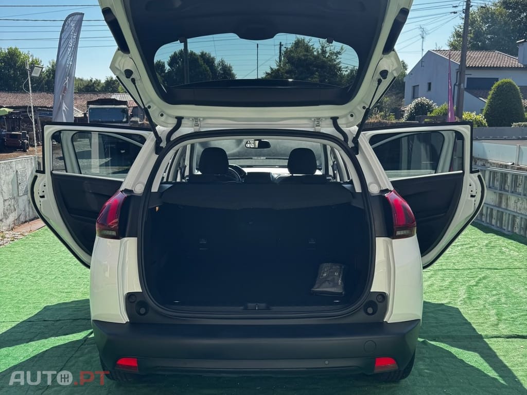 Peugeot 2008 1.2 PureTech Style