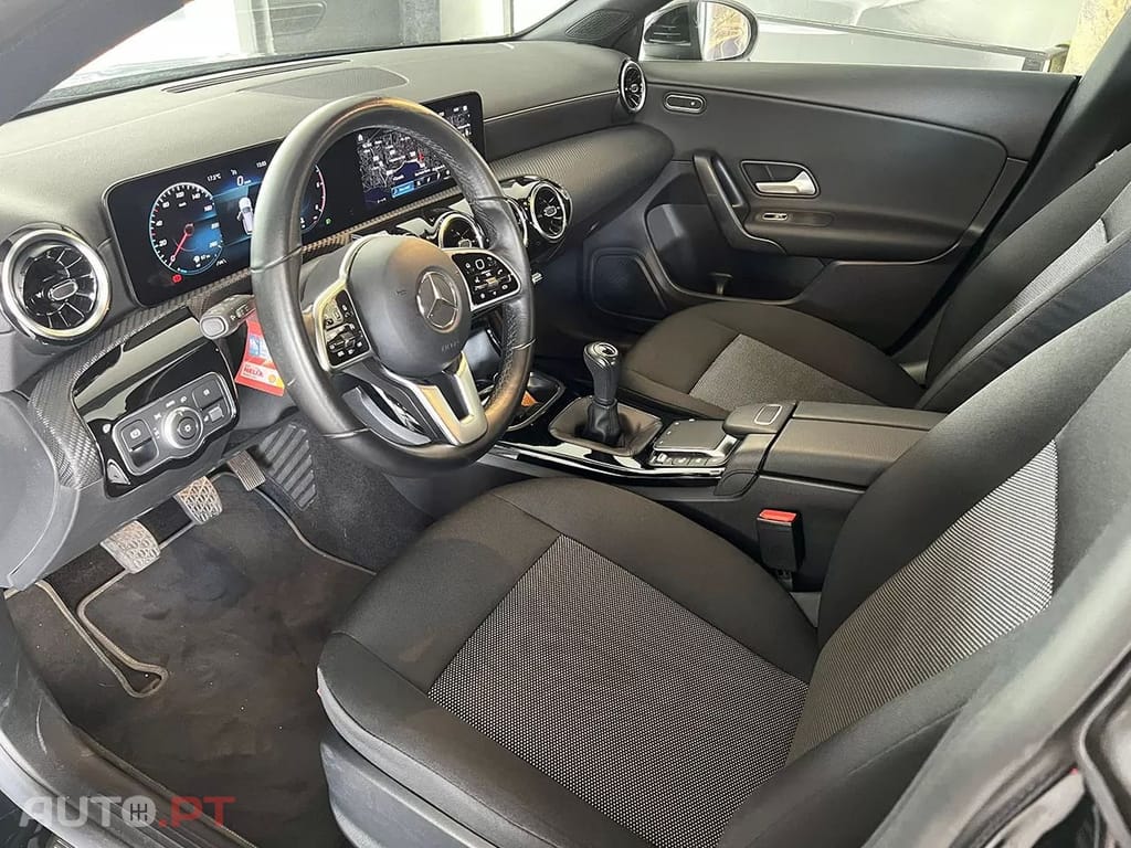 Mercedes-Benz CLA 180 d Shooting Brake Business Solutions