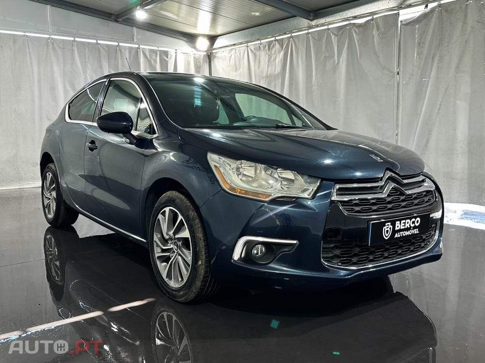 Citroen DS4 1.6 BlueHDi So Chic EAT6 J18