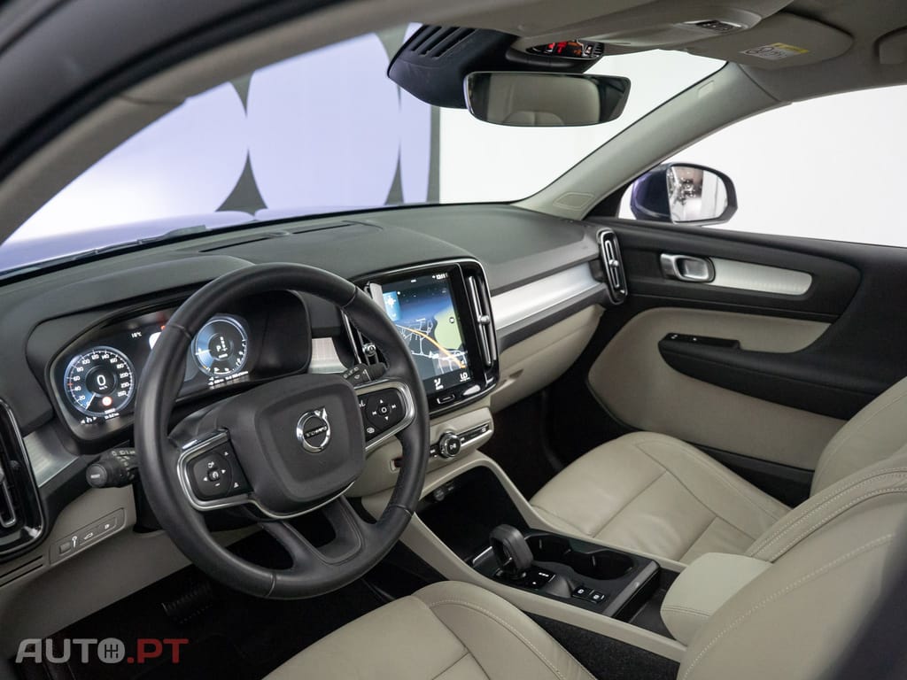 Volvo XC40 1.5 T4 PHEV Inscription Expression