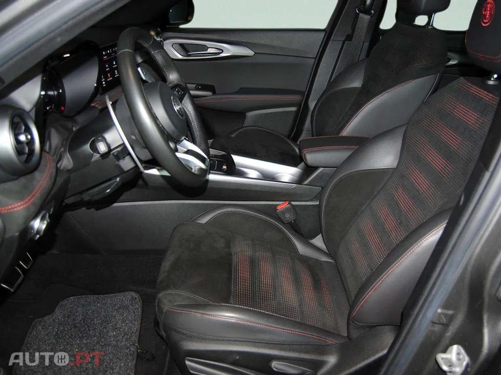 Alfa Romeo Tonale 1.3 Plug-In Hybrid Veloce e-AWD