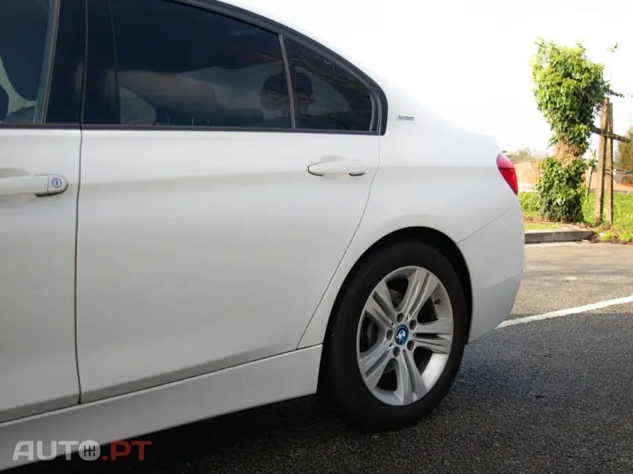 BMW 330 e iPerformance Line Luxury