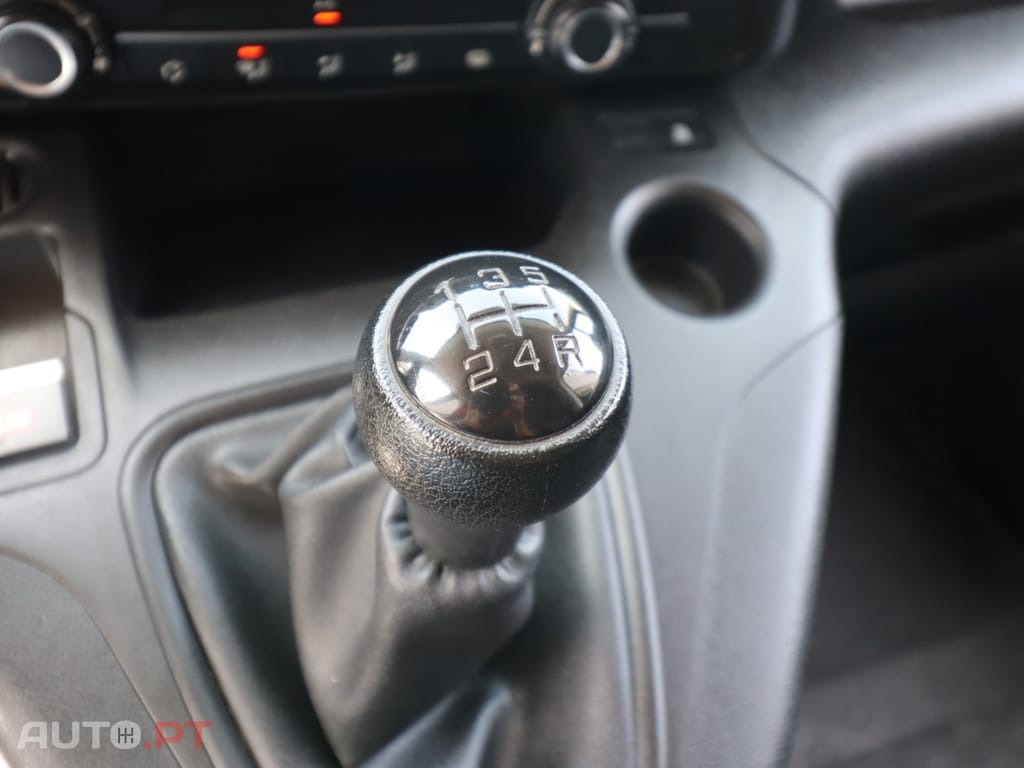 Peugeot Partner 1.5 BlueHDi Premium Standard