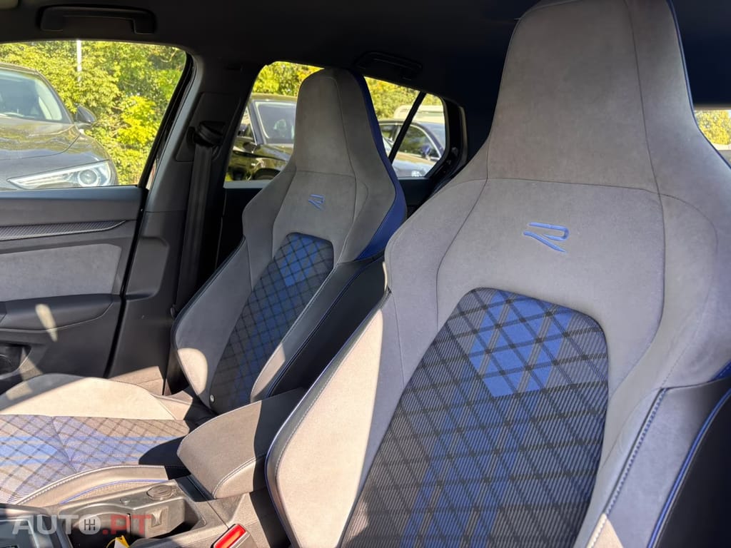 Volkswagen Golf 2.0 TSI R DSG