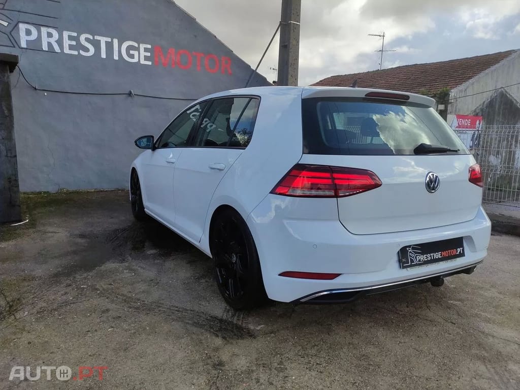 Volkswagen Golf 1.0 TSI
