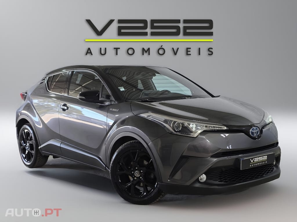 Toyota C-HR 1.8 Hybrid Square Collection