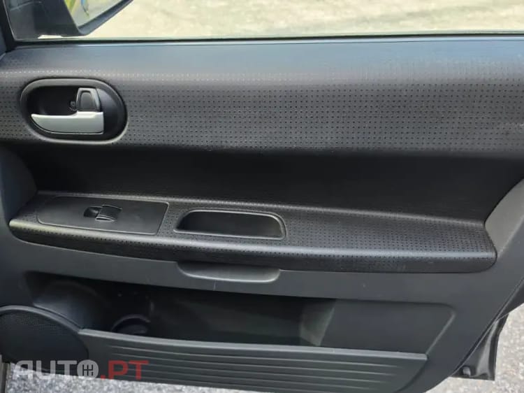 Mitsubishi Colt 1.3 Invite CA