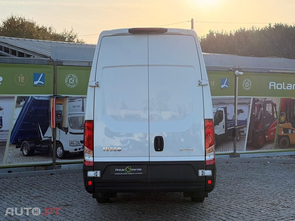 Iveco Daily 3.0  - 180 CV  A8 L4 H3