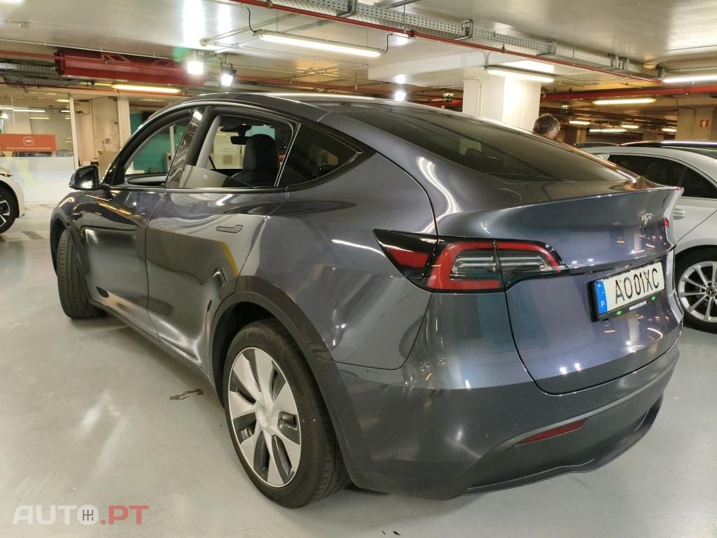 Tesla Model Y Long Range Tração Integral