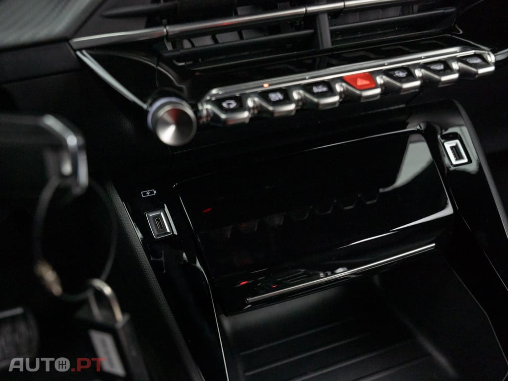 Peugeot 2008 1.5 BlueHDi Allure Pack EAT8