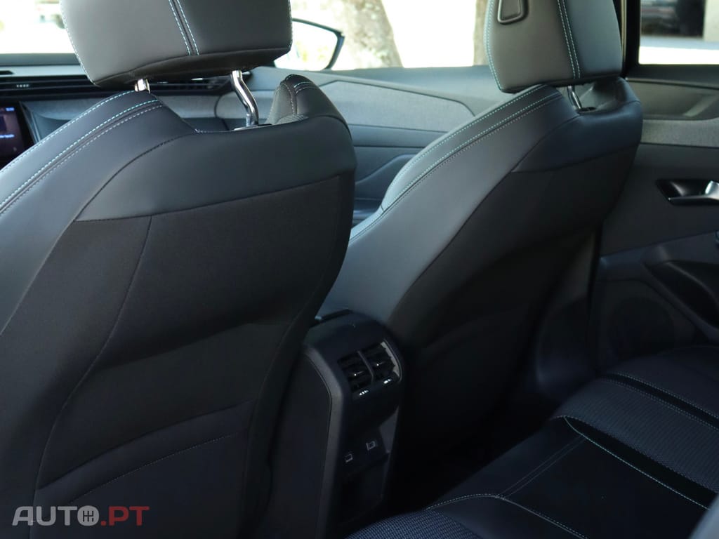 Peugeot 308 1.2 PureTech Allure EAT8