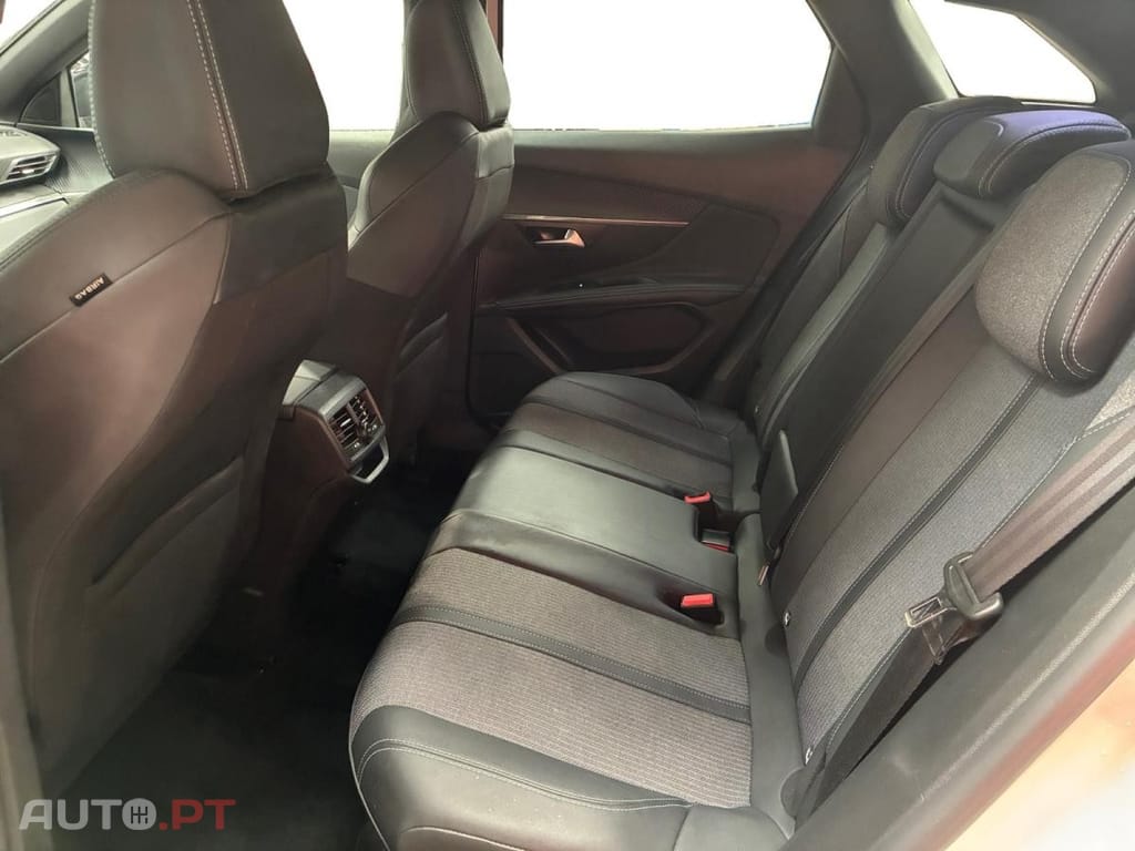 Peugeot 3008 1.2 Hybrid Allure Pack e-EAT8