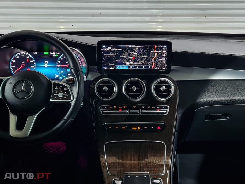 Mercedes-Benz GLC 300 e 4Matic 9G-TRONIC AMG Line