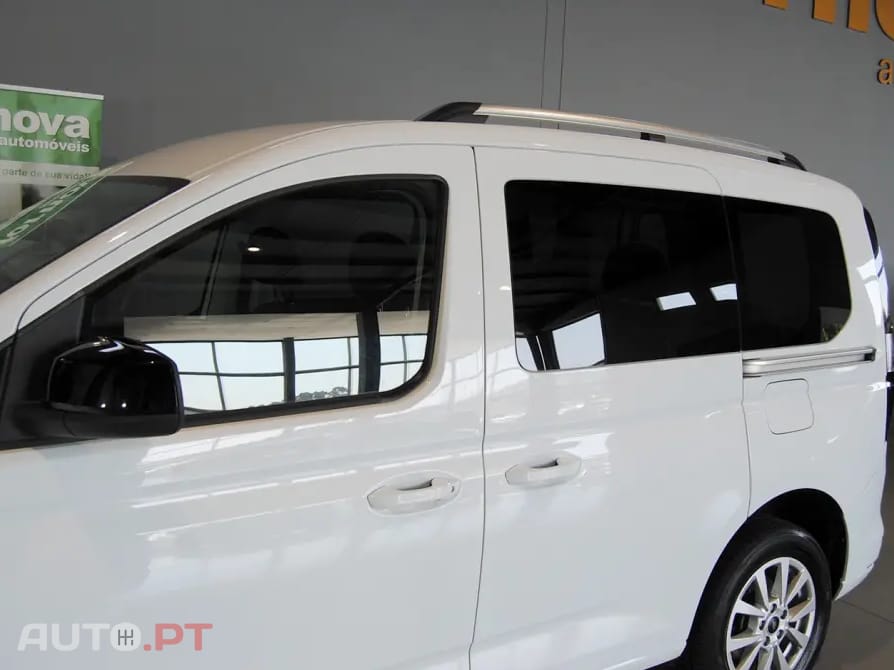 Ford Tourneo 2.0 TDCi Titanium 5 lugares