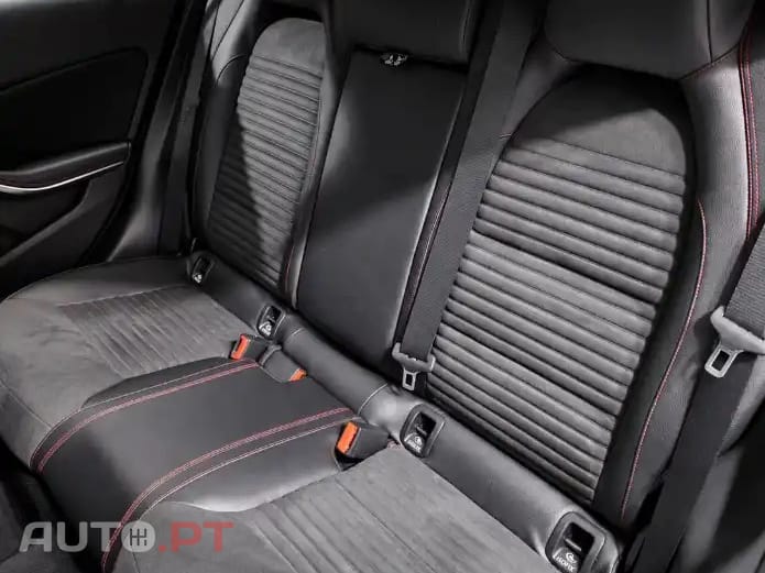 Mercedes-Benz A 180 d AMG Line