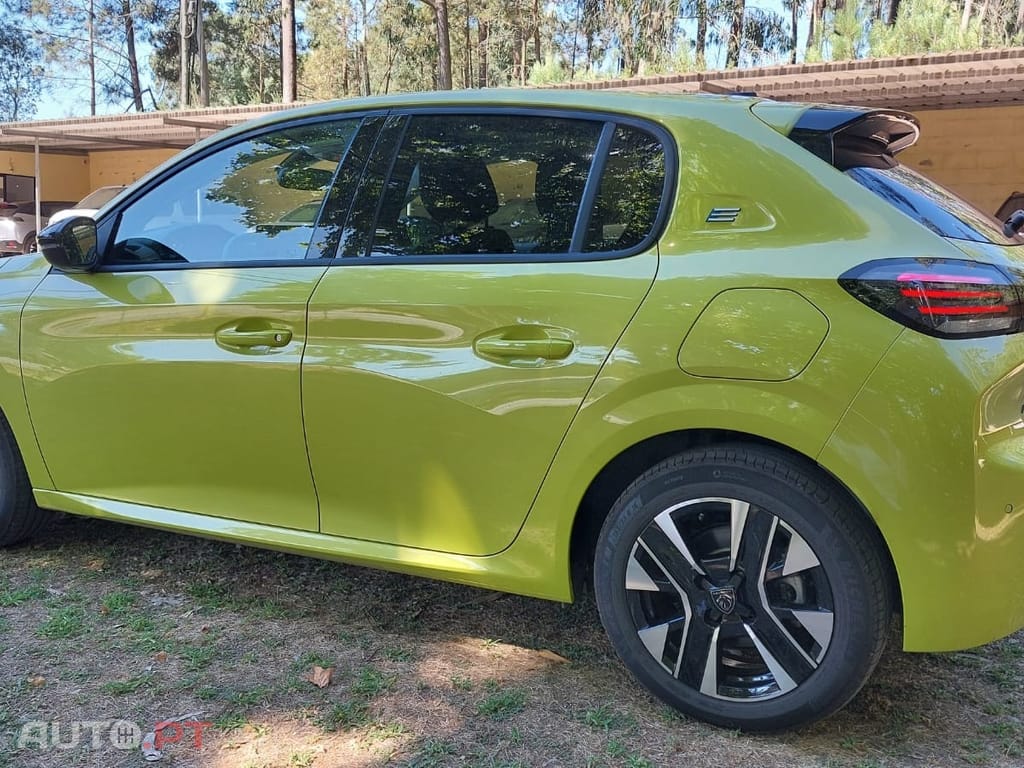 Peugeot E-208 50 kWh Active Pack