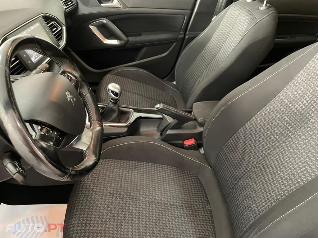 Peugeot 308 1.6 BlueHDi Style