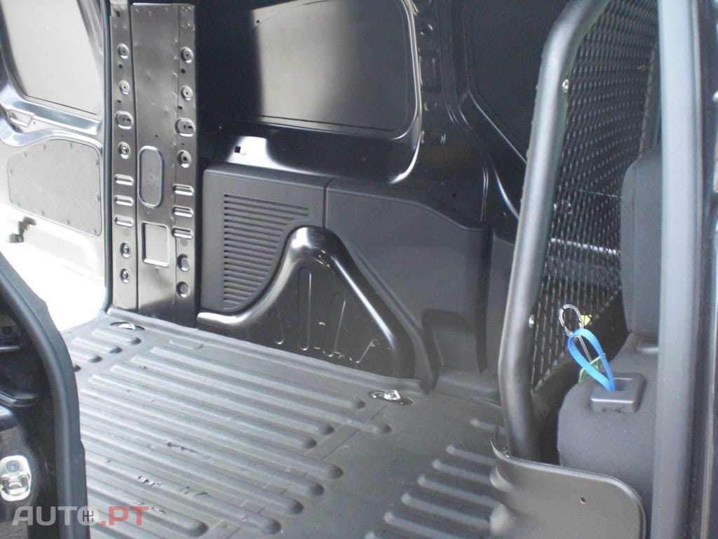 Peugeot Partner 1.6 BlueHDi L2 Pro 3L