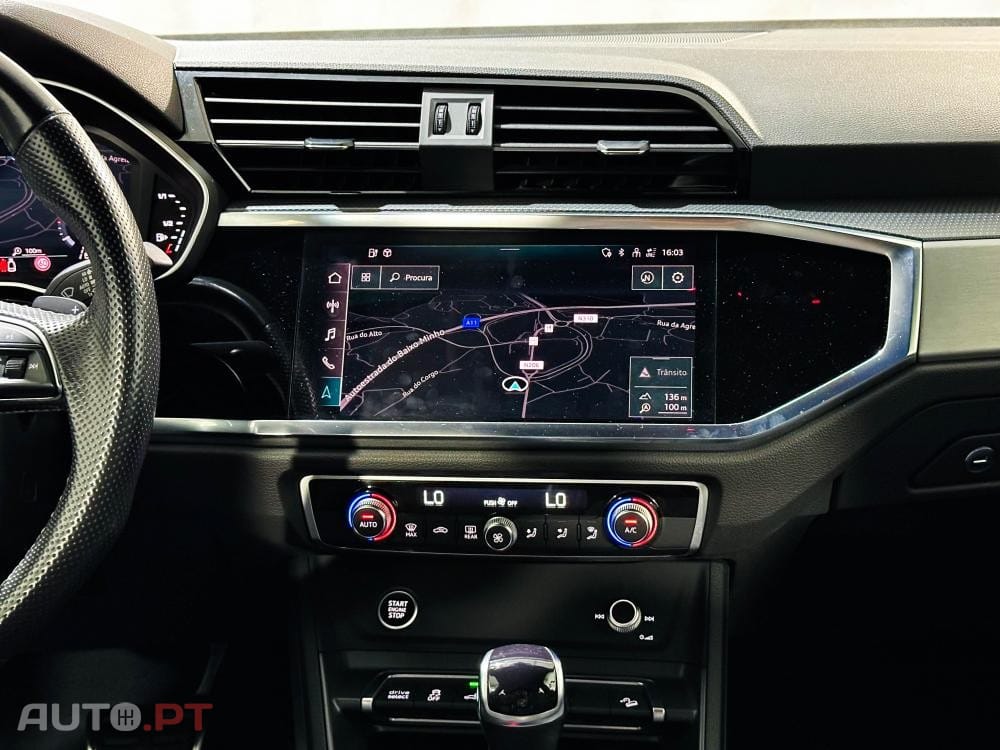 Audi Q3 45 TFSIe S line S tronic