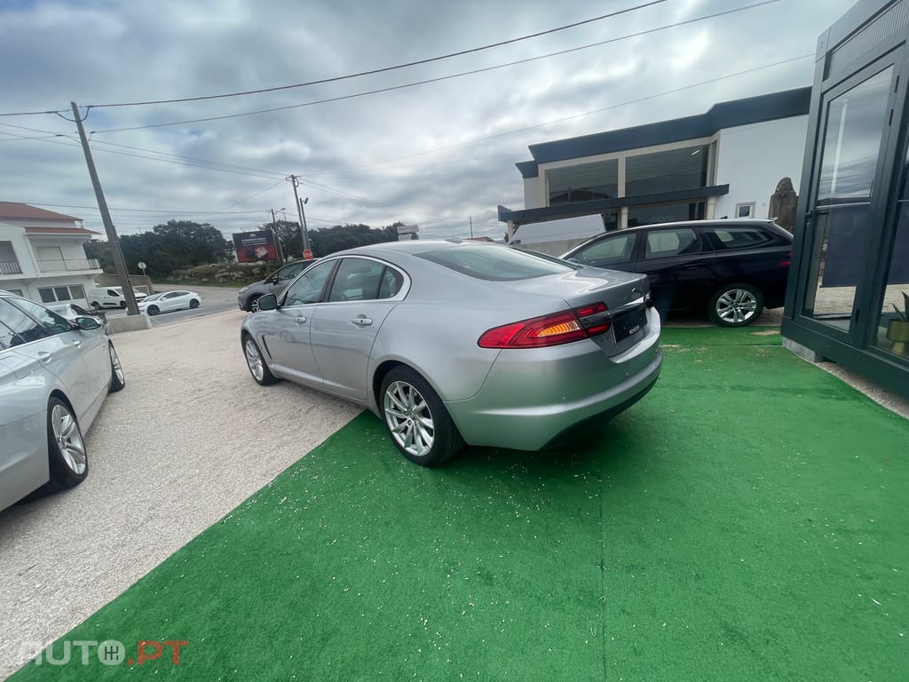 Jaguar XF 2.2 F