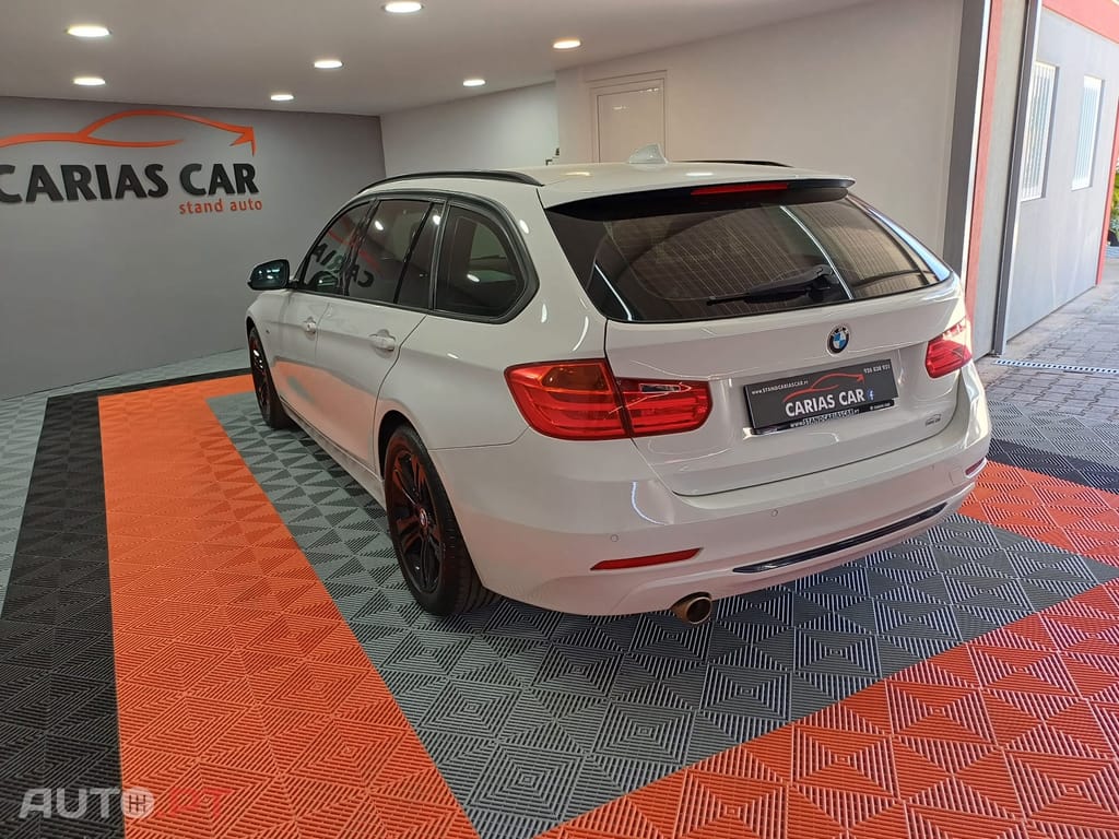 BMW 318 Touring Sport Line