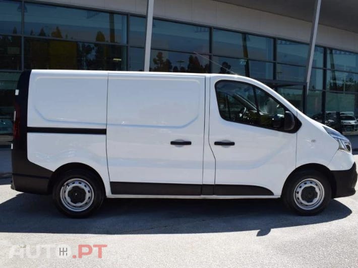 Renault Trafic 2.0 dCi L1H1 (C/ Frio)