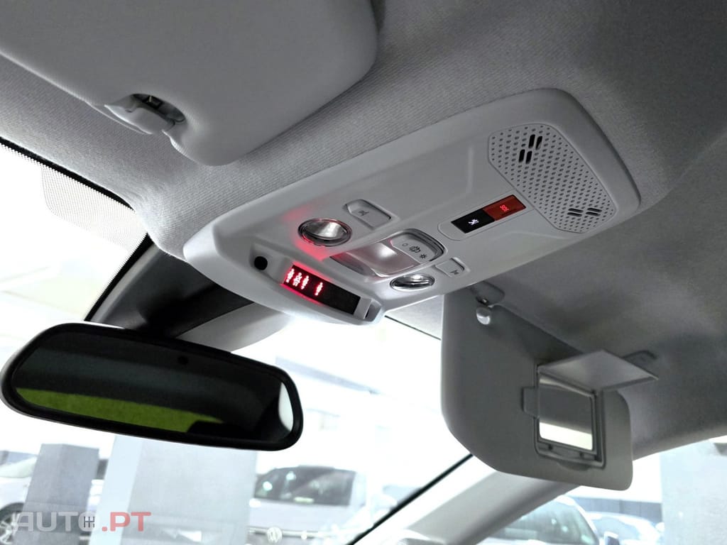 Peugeot E-208 50 kWh Allure Pack