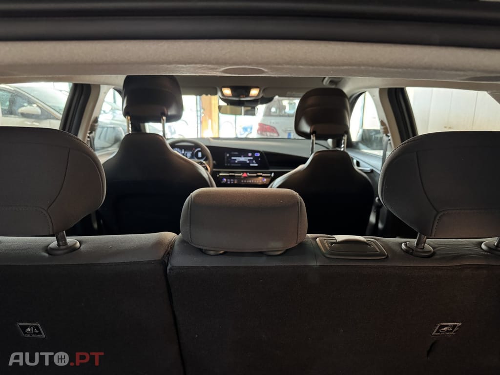 Kia Niro 64kWh Drive