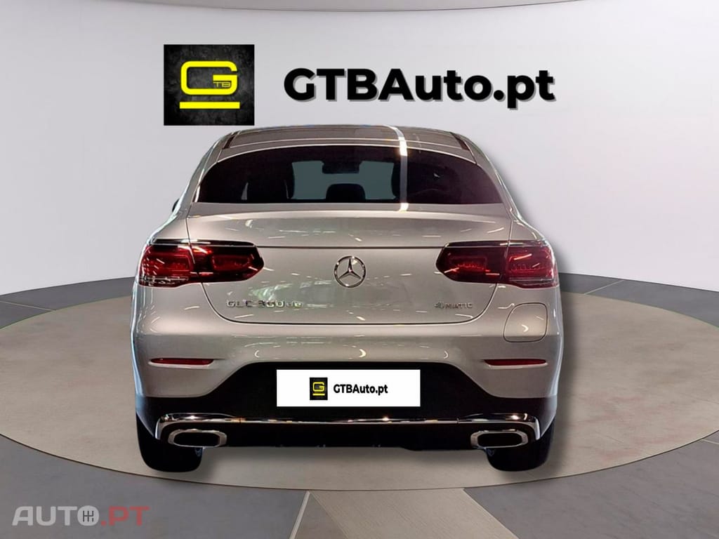Mercedes-Benz GLC 300 I.V.A DEDUTÍVEL de 4M AMG