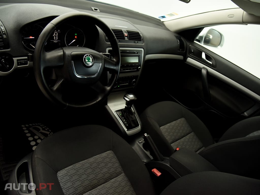 Skoda Octavia Break 1.6 TDi Ambiente DSG