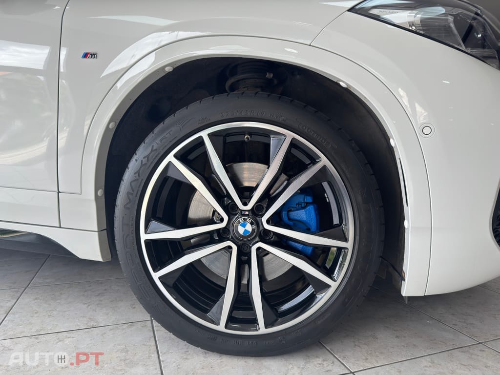 BMW X2 25 e xDrive Pack M