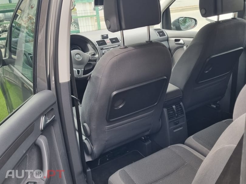 Volkswagen Touran 1.6 TDI Blue.Highine 7L