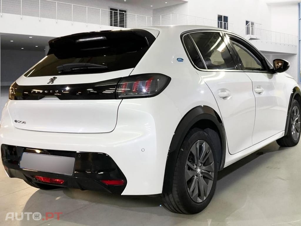 Peugeot E-208 50 kWh Allure