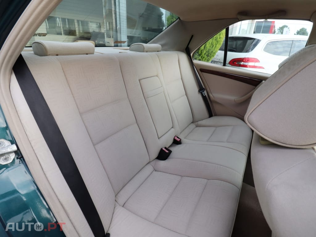 Mercedes-Benz C 220 D Classic