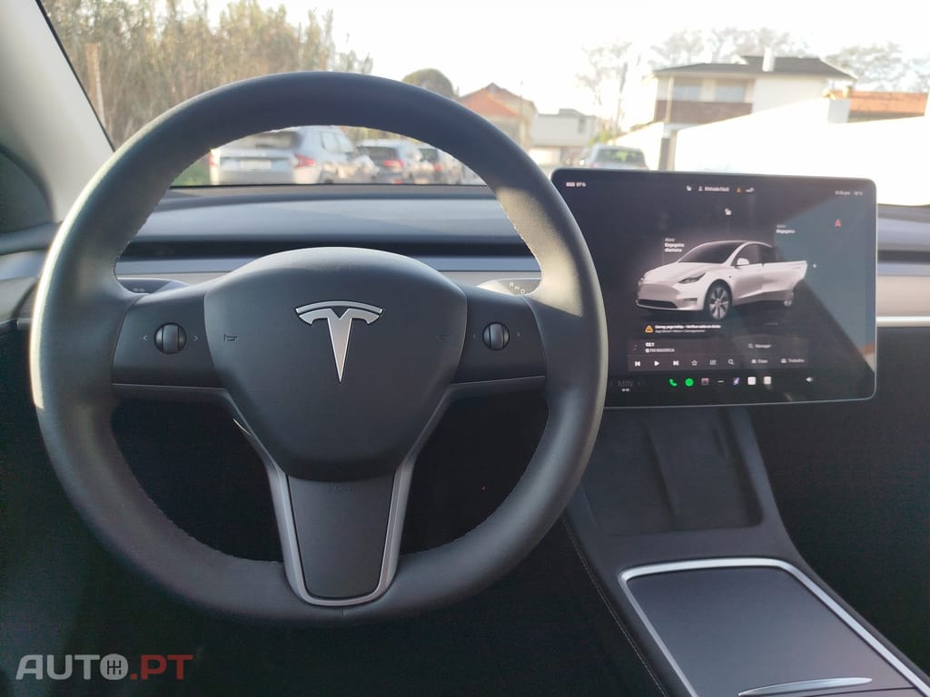 Tesla Model Y RWD