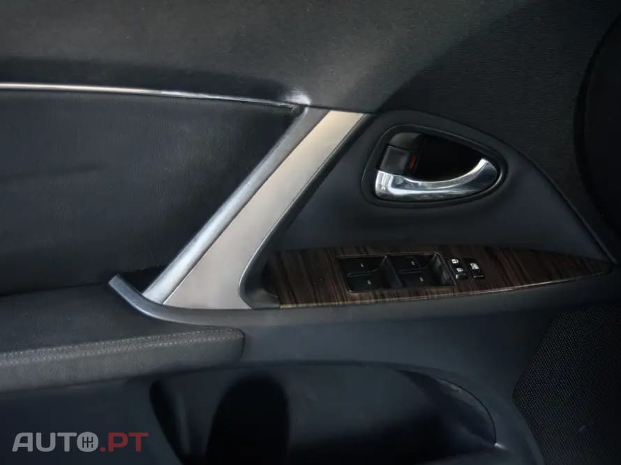 Toyota Avensis SD 2.0 D-4D Exclusive